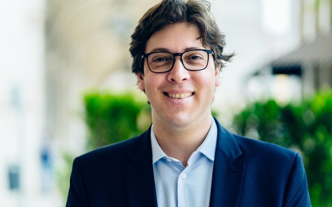 Law firm management in Brazil or about flying chickens